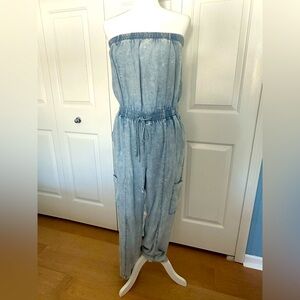 Evereve Cargo Jumpsuit, Size Large, Like New!